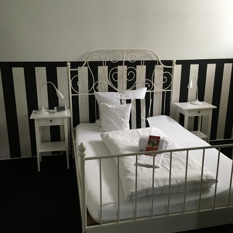 Hotel B&B Bredl In Der Villa Ballestrem シュトラウビング エクステリア 写真