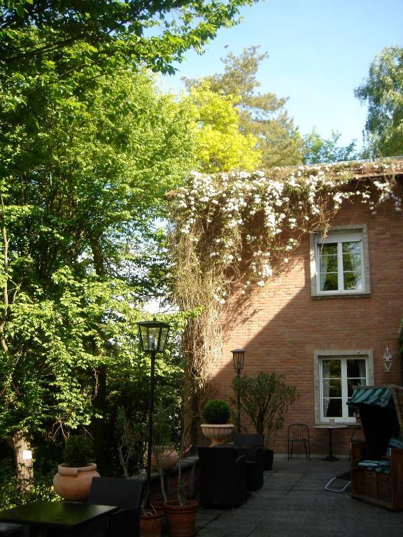 Hotel B&B Bredl In Der Villa Ballestrem シュトラウビング エクステリア 写真